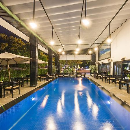 Sea Flower Hotel דה נאנג מראה חיצוני תמונה