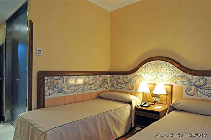 Sea Flower Hotel דה נאנג מראה חיצוני תמונה