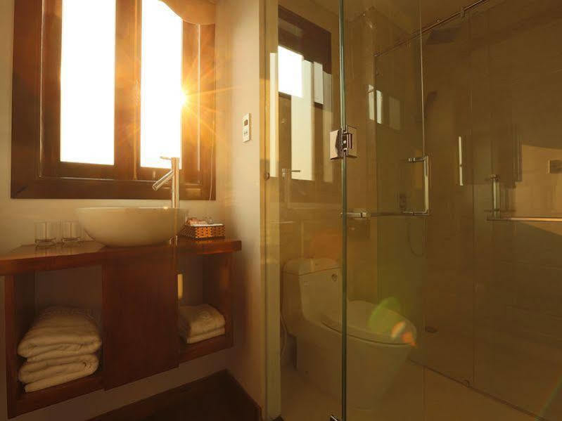 Sea Flower Hotel דה נאנג מראה חיצוני תמונה